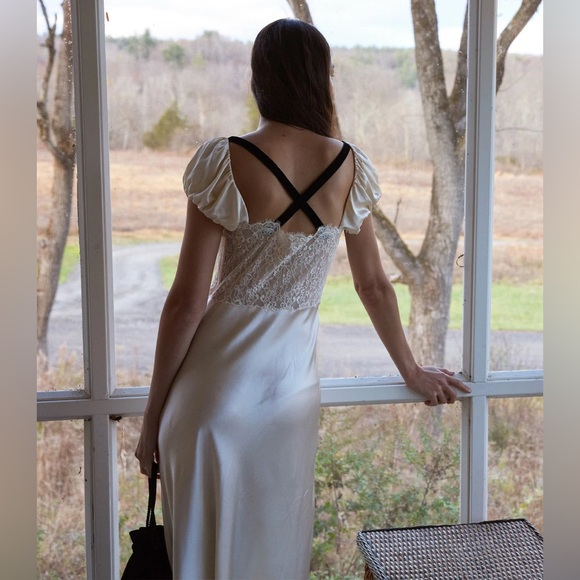 DÔEN SABRINA DRESS IN CANDLELIGHT - Picture 3 of 4